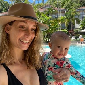 Meet your Posher, Elisa